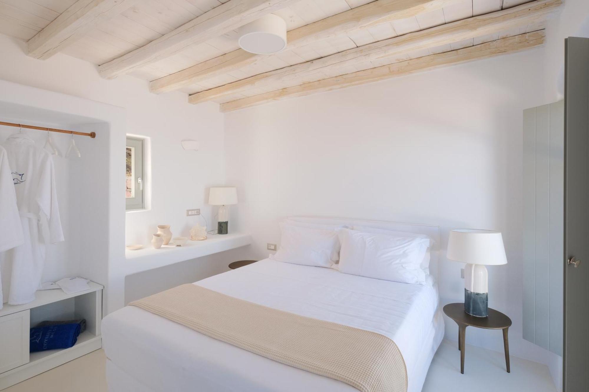 Odyssey Rock Milos Sunset Suites Plaka  Eksteriør bilde