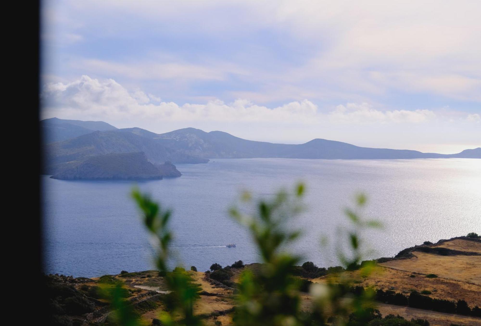 Odyssey Rock Milos Sunset Suites Plaka  Eksteriør bilde