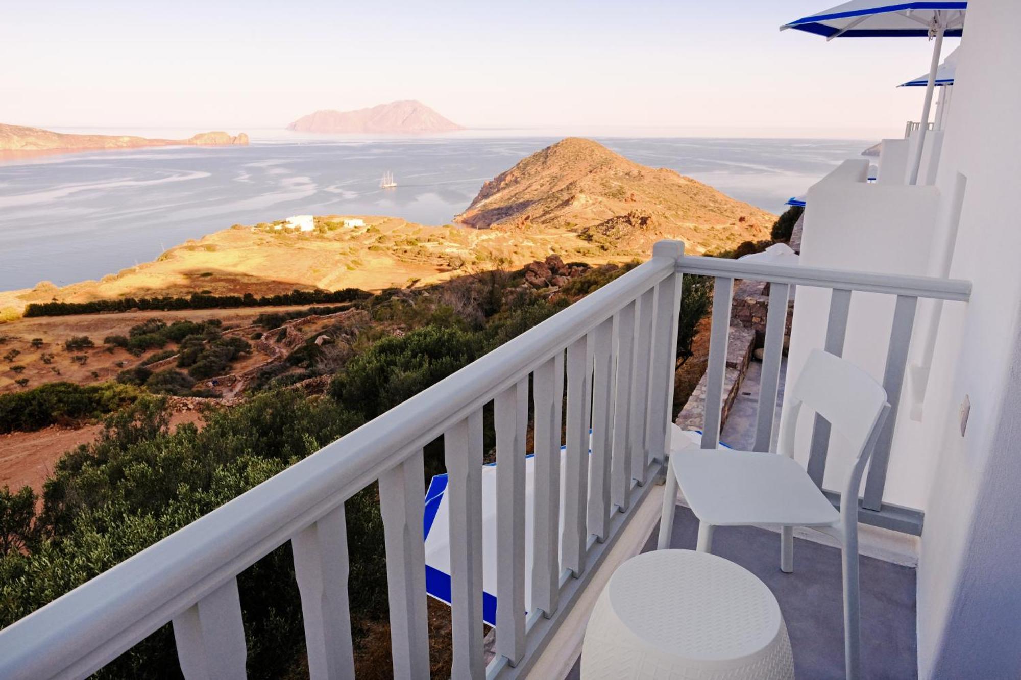 Odyssey Rock Milos Sunset Suites Plaka  Eksteriør bilde